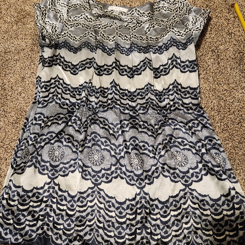 CAbi Style #817 Chantilly Lace Blue and Cream Silk Top Size medium
